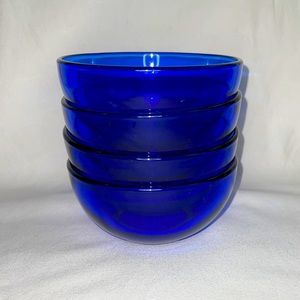 EUC Set of 4 Vintage Cobalt blue glass cereal/salad/soup bowls Made in Mexico